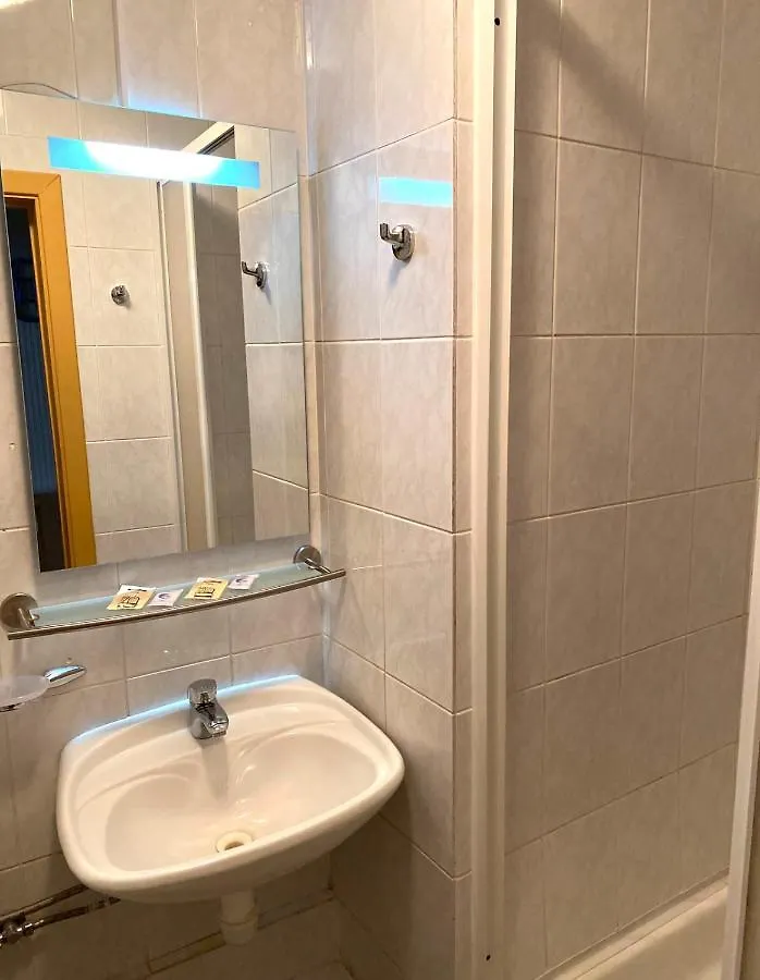 Hotel Almaz Μινσκ