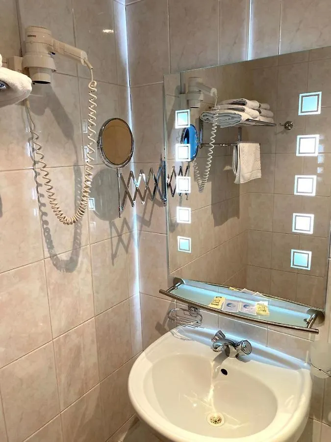Hotel Almaz Μινσκ